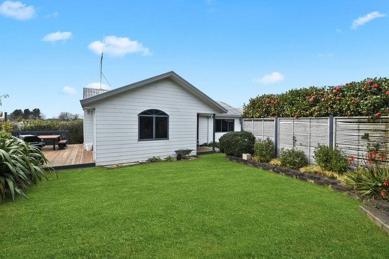 Photo of property in 28 Rosehill Place, Nawton, Hamilton, 3200