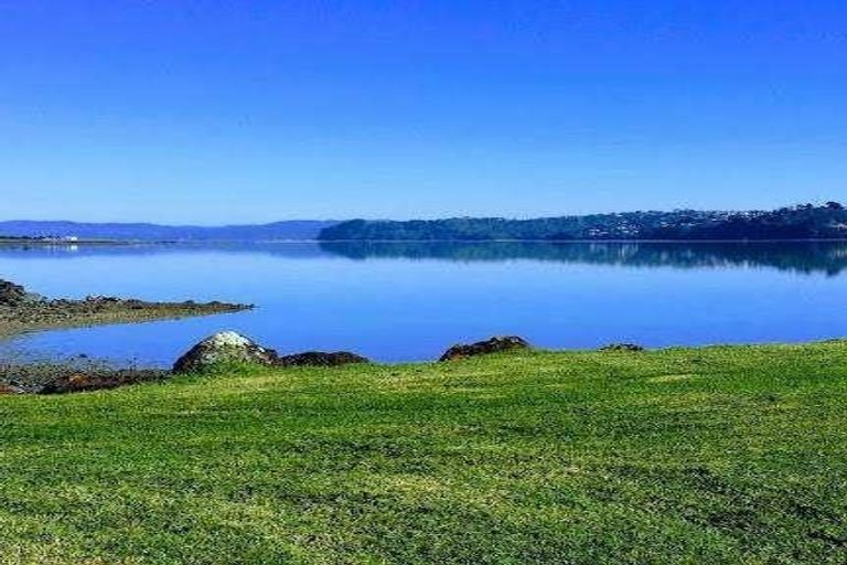 Photo of property in 94 Coronation Road, Mangere Bridge, Auckland, 2022