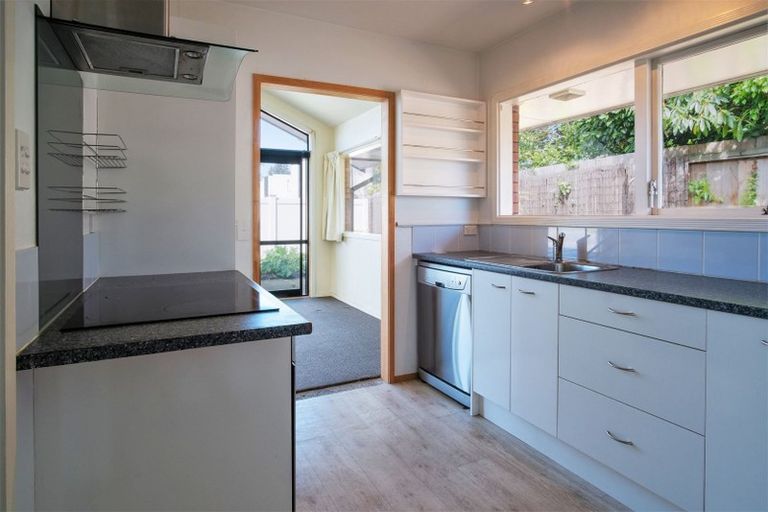 Photo of property in 1/129 Glandovey Road, Strowan, Christchurch, 8052