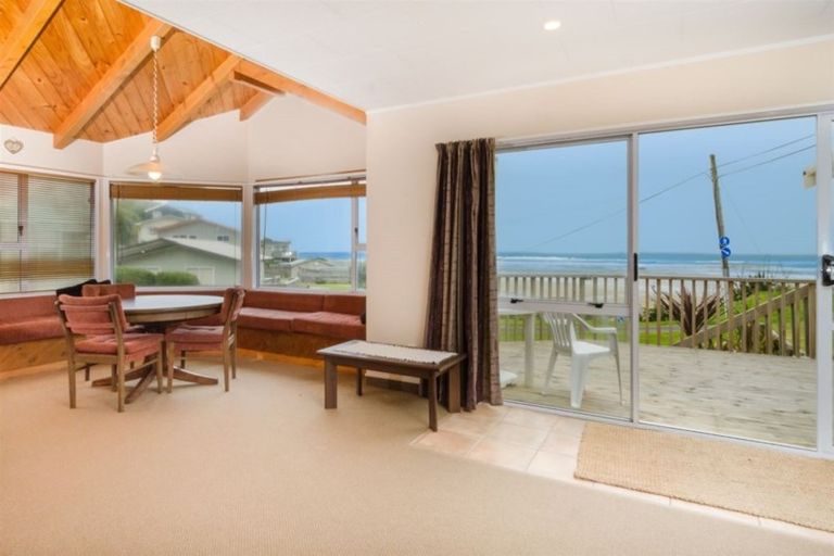 Photo of property in 1 Ocean Close, Te Kopuru, Dargaville, 0371