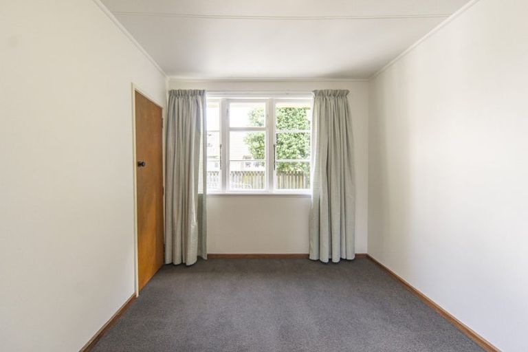 Photo of property in 5 Paul Crescent, Fairfield, Hamilton, 3214