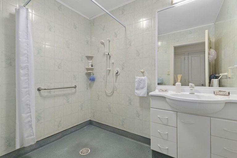 Photo of property in 241 Whitaker Street, Te Aroha, 3320