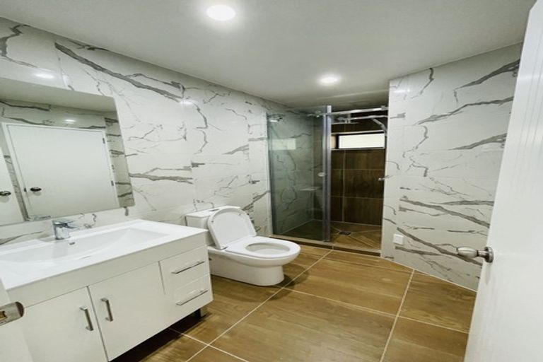 Photo of property in 1c Ohira Place, Henderson, Auckland, 0612