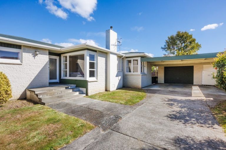 Photo of property in 14 Hampden Street, Awapuni, Palmerston North, 4412