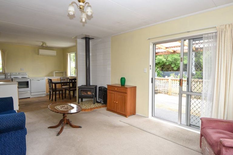 Photo of property in 20 Kupe Drive, Carterton, 5713