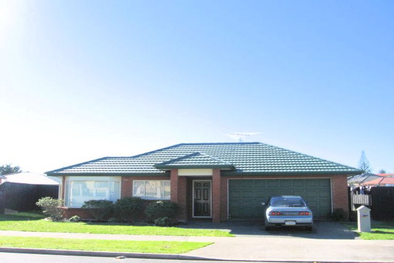 Photo of property in 56 Castlefinn Drive, Weymouth, Auckland, 2103