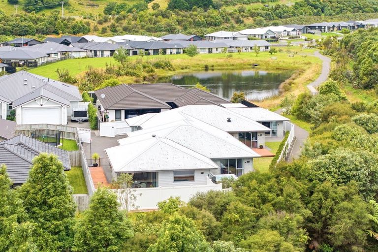 Photo of property in 86 Pakanga Grove, Pyes Pa, Tauranga, 3112