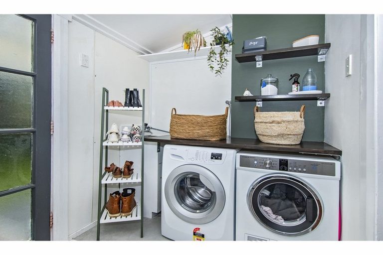 Photo of property in 4 Union Street, Hikurangi, 0114