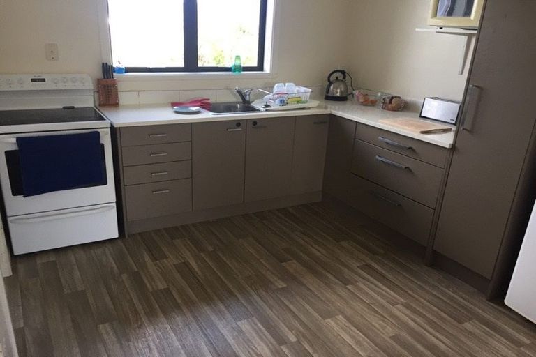 Photo of property in 2/65 Astley Avenue, New Lynn, Auckland, 0600