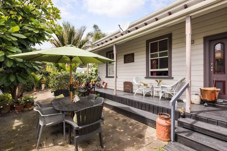 Photo of property in 713 Mackay Street, Thames, 3500