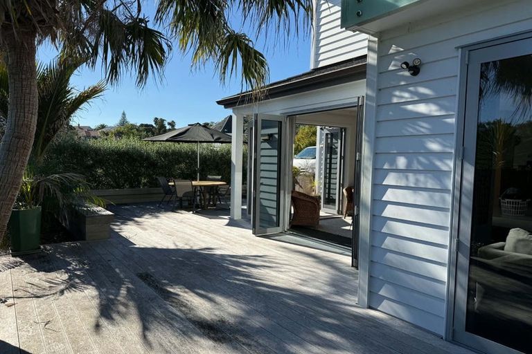Photo of property in 3/18 Church Street, Northcote Point, Auckland, 0627
