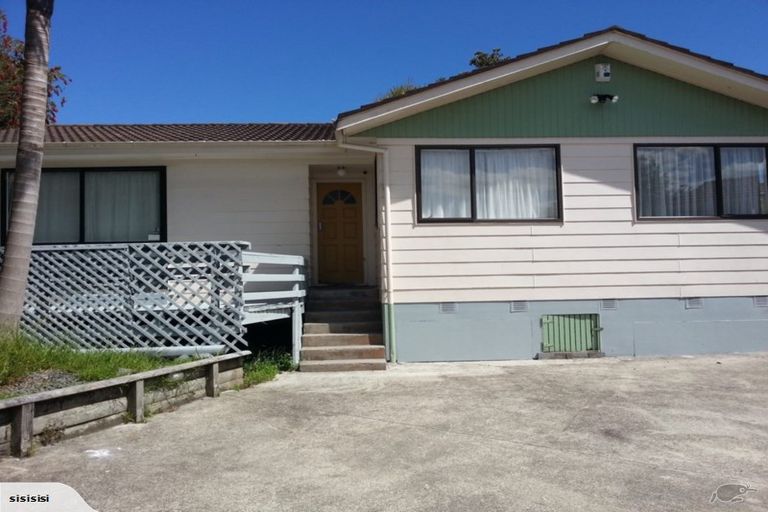 Photo of property in 28 Urlich Drive, Ranui, Auckland, 0612