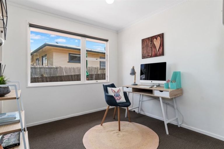 Photo of property in 35 Meadowland Street, Matua, Tauranga, 3110