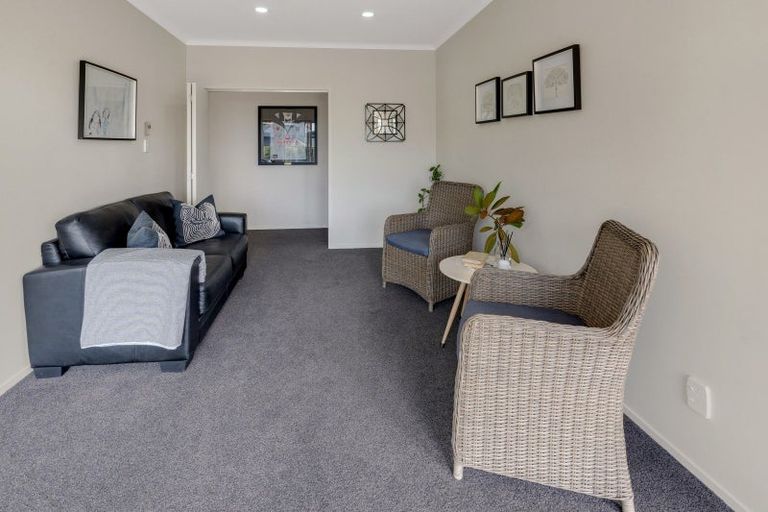 Photo of property in 10 Sea View Terrace, Cockle Bay, Auckland, 2014