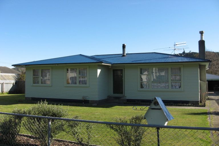Photo of property in 9 Bull Avenue, Wainuiomata, Lower Hutt, 5014