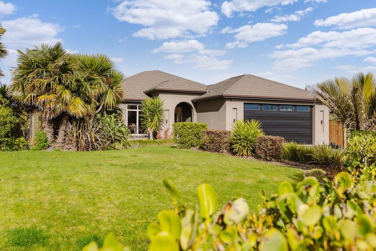 Photo of property in 15 Bouvardia Avenue, Milson, Palmerston North, 4414