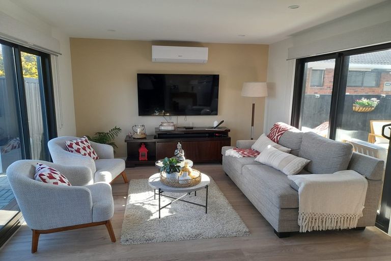 Photo of property in 148a Hutchinsons Road, Bucklands Beach, Auckland, 2014