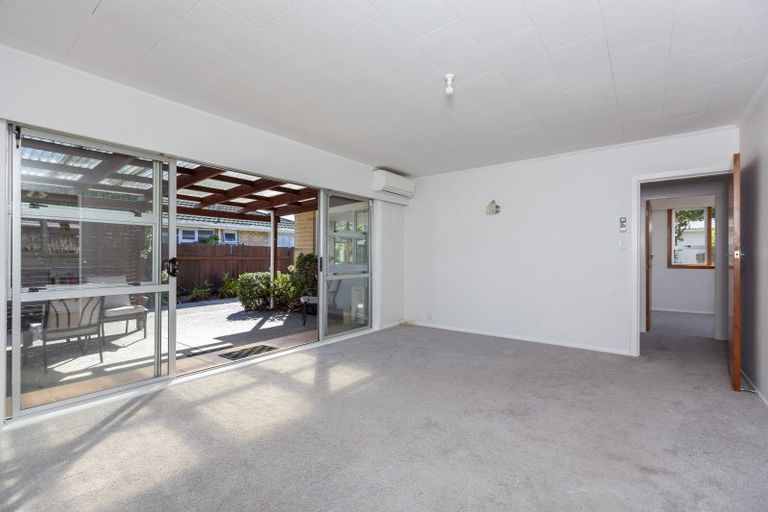 Photo of property in 114b Hillcrest Road, Raumati Beach, Paraparaumu, 5032