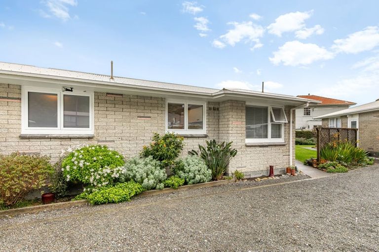 Photo of property in 8/238 Muritai Road, Eastbourne, Lower Hutt, 5013