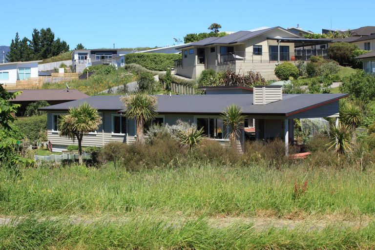 Photo of property in 5c Waikowhai Place, Raglan, 3225