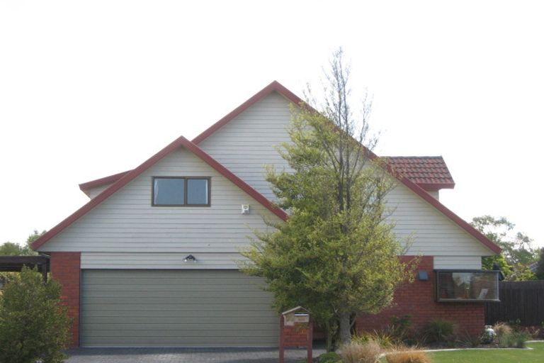 Photo of property in 26 Cherrywood Place, Redwood, Christchurch, 8051