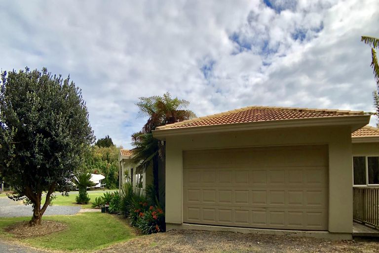 Photo of property in 19a Riverview Road, Kerikeri, 0230