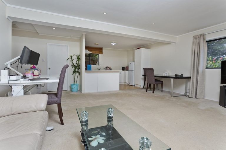 Photo of property in 9 Danbury Drive, Torbay, Auckland, 0630