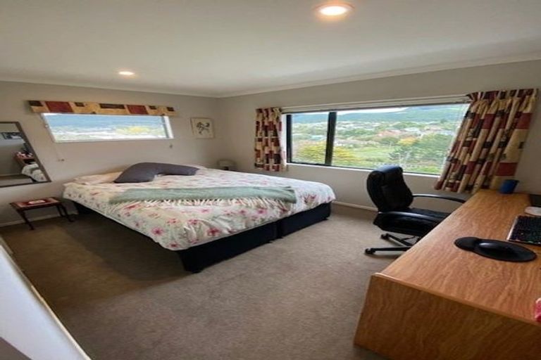 Photo of property in 3a Duncan Street, Tawa, Wellington, 5028