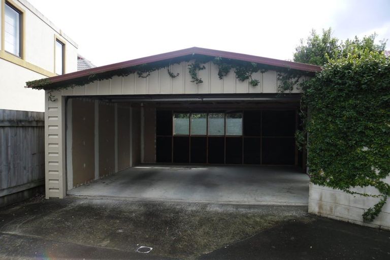 Photo of property in 15 Hattaway Avenue, Bucklands Beach, Auckland, 2012