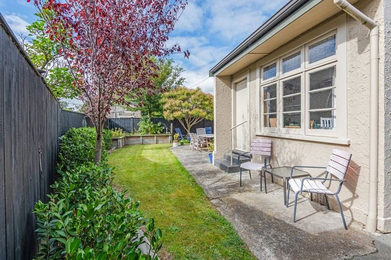 Photo of property in 8 Graham Place, West End, Palmerston North, 4410