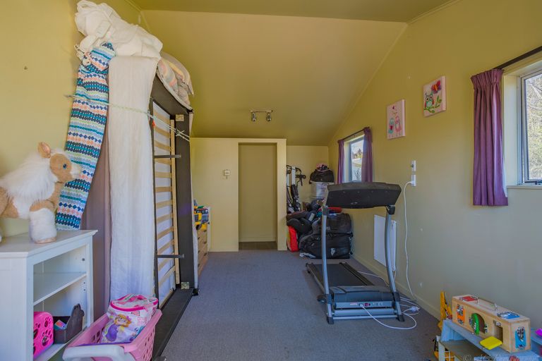 Photo of property in 28 Davie Street, Temuka, 7920