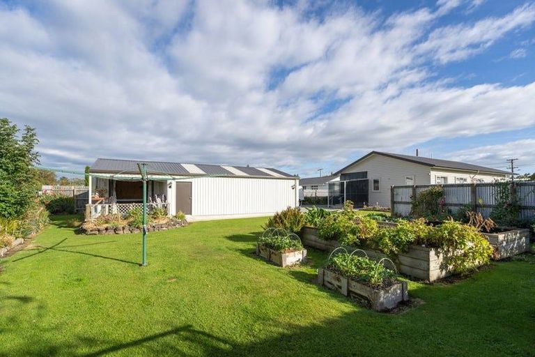 Photo of property in 9 Toronto Street, East Gore, Gore, 9710