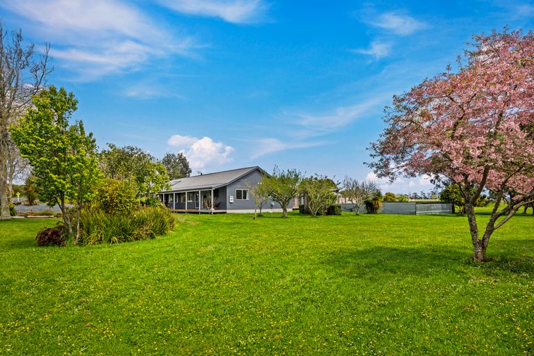 Photo of property in 515 Whitehills Road, Waitoki, Silverdale, 0994