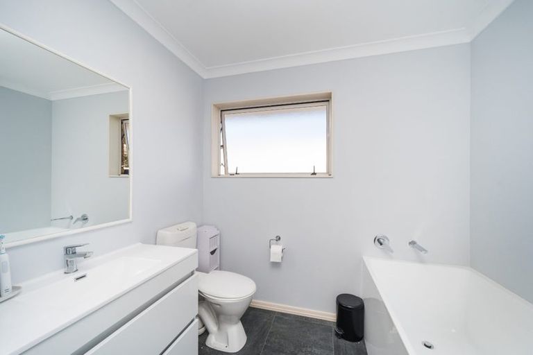 Photo of property in 12/358 College Street, West End, Palmerston North, 4410