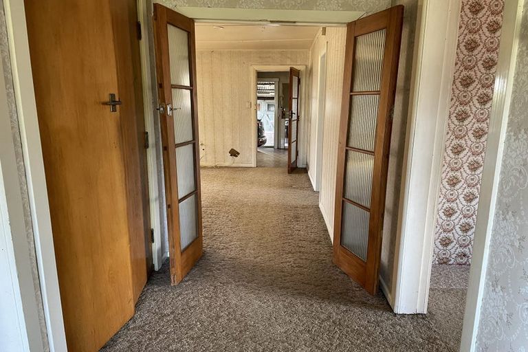 Photo of property in 167 Romilly Street, Westport, 7825