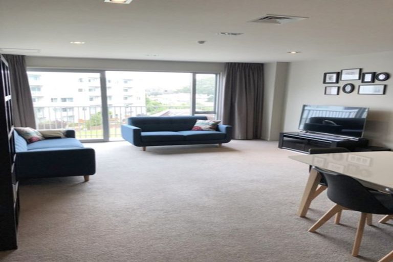 Photo of property in Shoal Haven Apartments, 112a/130 Anzac Street, Takapuna, Auckland, 0622