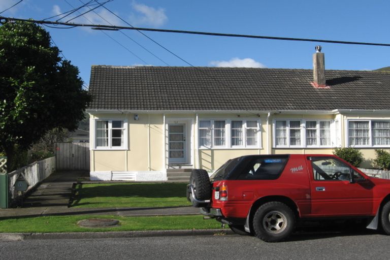 Photo of property in 11 Cole Street, Naenae, Lower Hutt, 5011