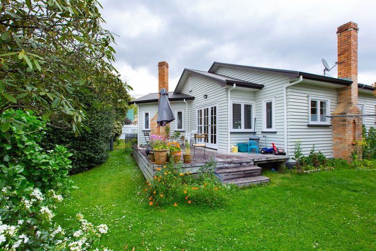 Photo of property in 9 Alfred Street, Fairfield, Hamilton, 3214