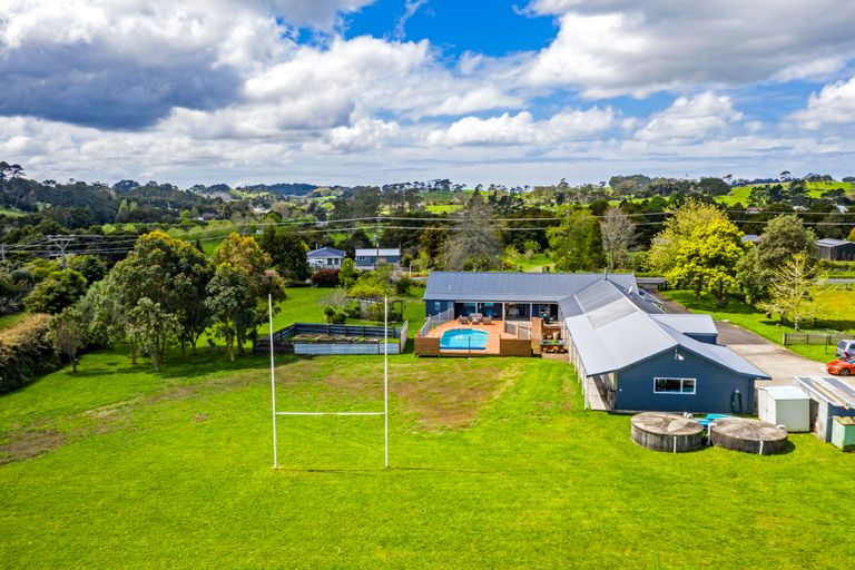 Photo of property in 515 Whitehills Road, Waitoki, Silverdale, 0994