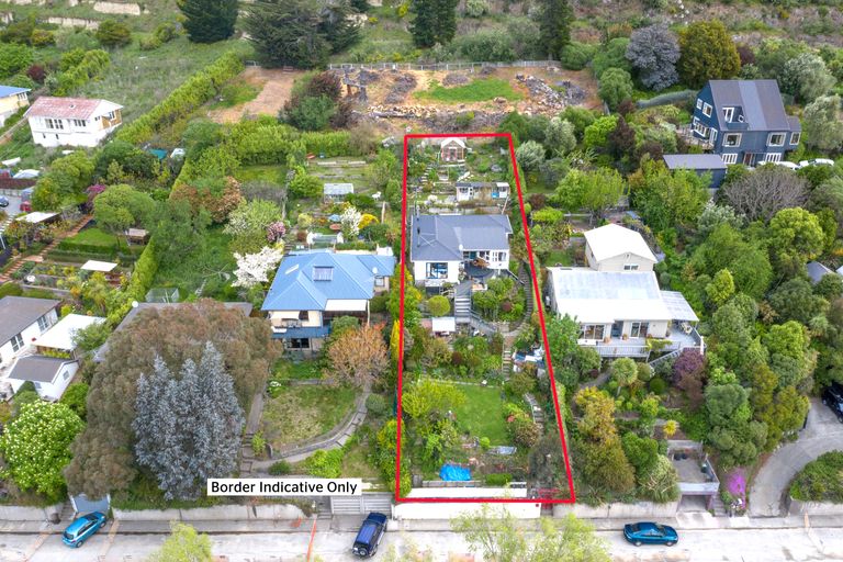 Photo of property in 125 Port Hills Road, Heathcote Valley, Christchurch, 8022