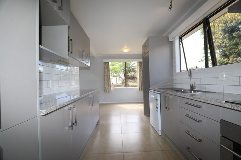 Photo of property in 34 Jandell Crescent, Bucklands Beach, Auckland, 2014