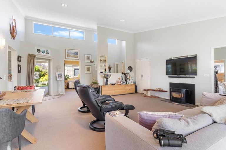 Photo of property in 21 Riverside Place, Katikati, 3129