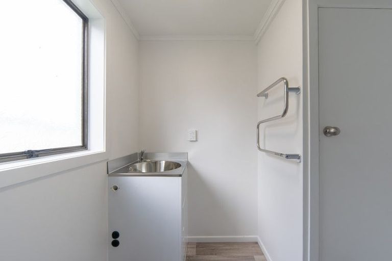 Photo of property in 22 Poaka Avenue, Dinsdale, Hamilton, 3204