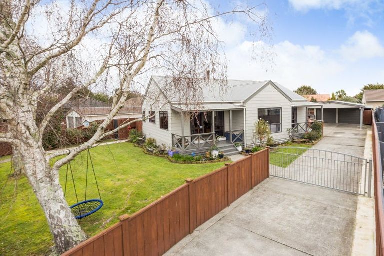 Photo of property in 5 Cedar Grove, Highbury, Palmerston North, 4412