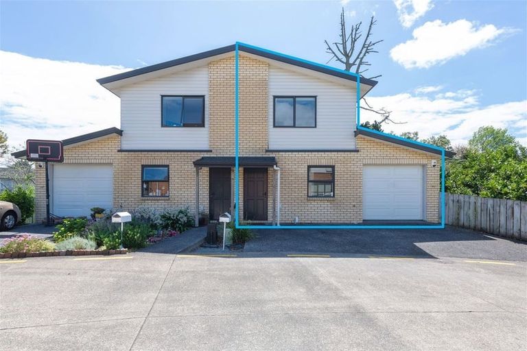 Photo of property in St Claire Village, 49/172 Mcleod Road, Te Atatu South, Auckland, 0610