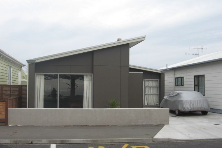 Photo of property in 405 Marine Parade, Napier South, Napier, 4110