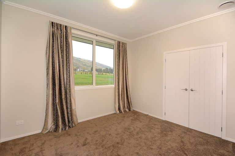 Photo of property in 242 Tirohanga Road, North Taieri, Mosgiel, 9092