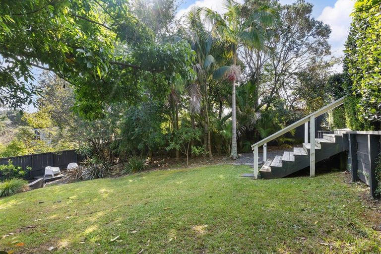 Photo of property in 40 Paragon Avenue, Beach Haven, Auckland, 0626