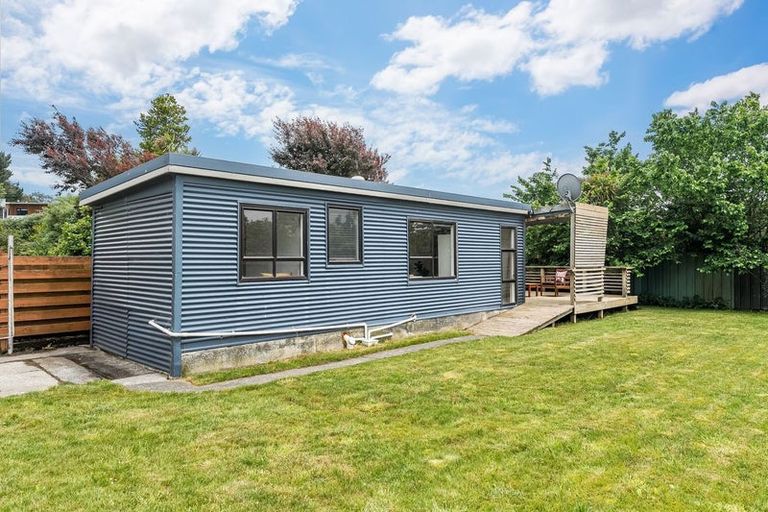 Photo of property in 27 Paremata Crescent, Paremata, Porirua, 5024