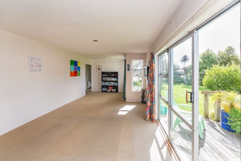 Photo of property in 1 Strathmore Avenue, Levin, 5510